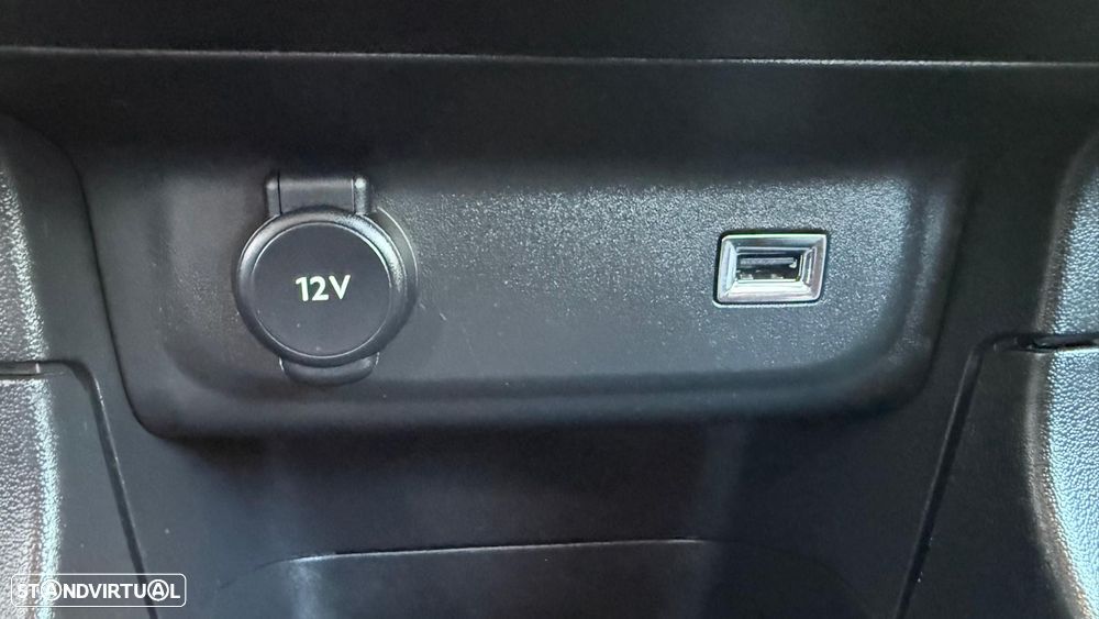 Citroën C3 1.2 PureTech Shine - 17