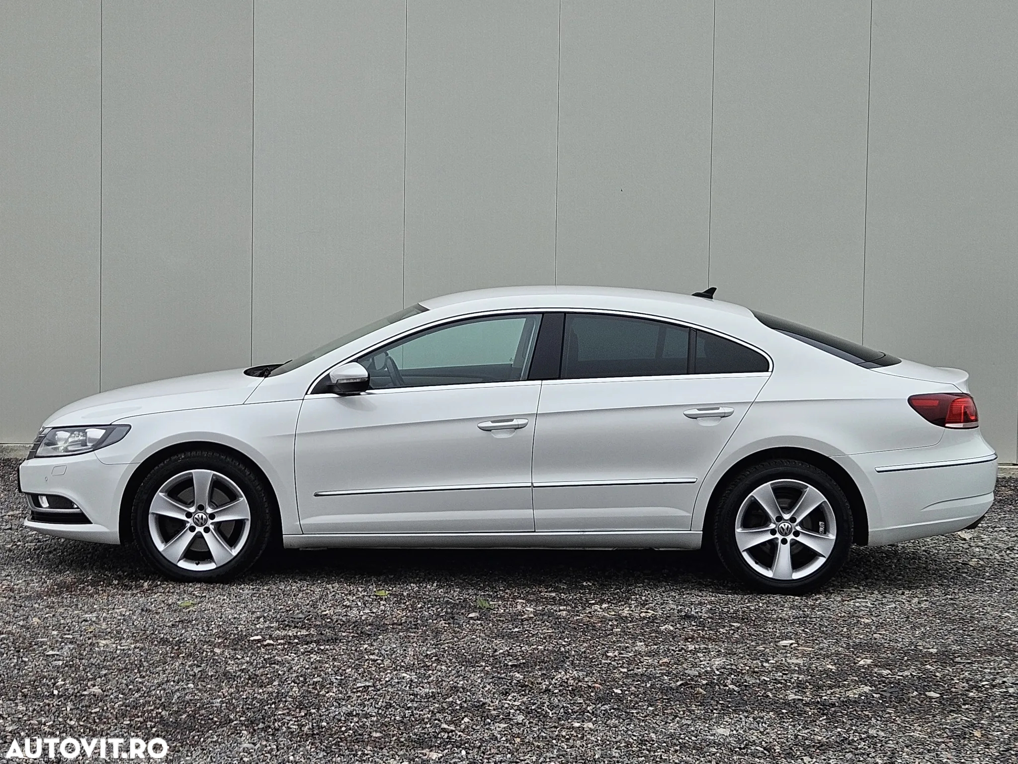 Volkswagen Passat CC 2.0 TDI BMT - 36