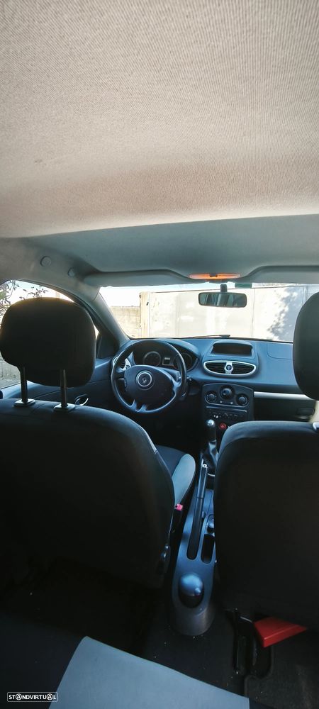 Renault Clio 1.2 16V Dynamique S - 3