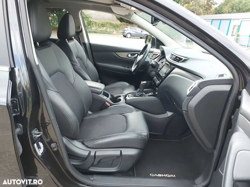 Nissan Qashqai 1.6 DCI Xtronic TEKNA+ - 18