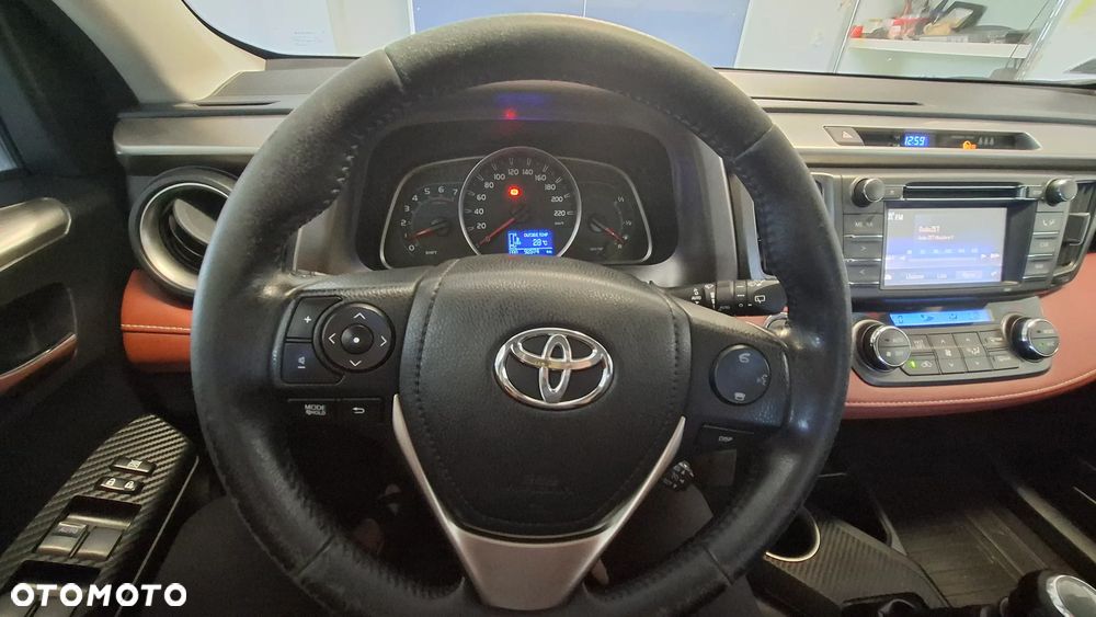 Toyota RAV4 - 18