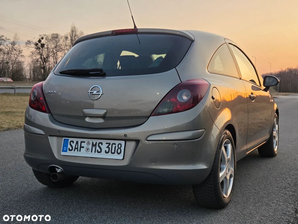 Opel Corsa 1.4 16V Color Elegance - 4