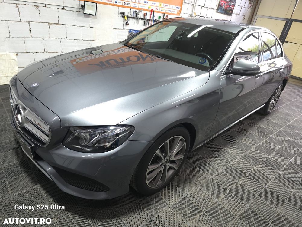 Mercedes-Benz E 220 d Aut. - 3
