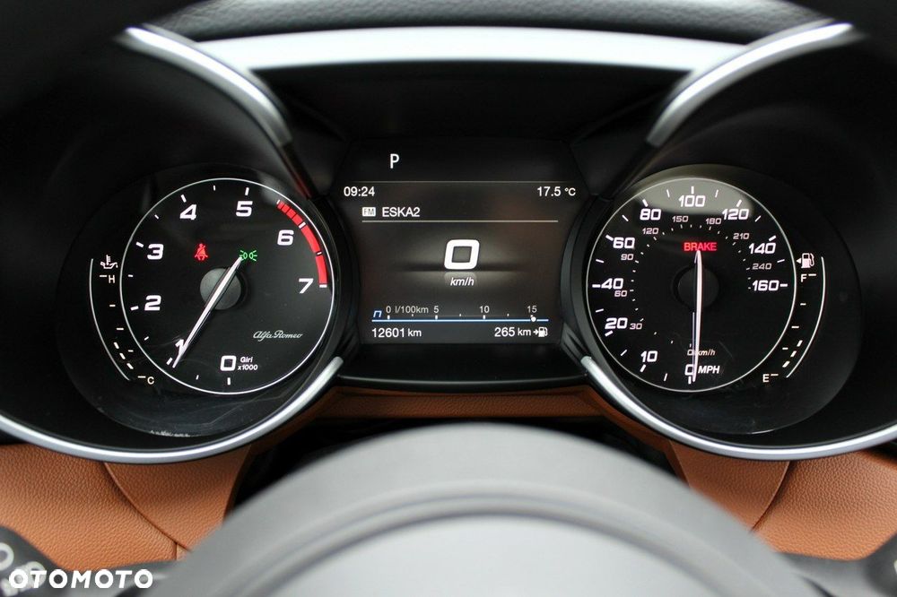 Alfa Romeo Giulia - 13