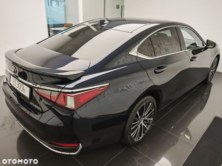 Lexus ES 300h Business Edition - 3
