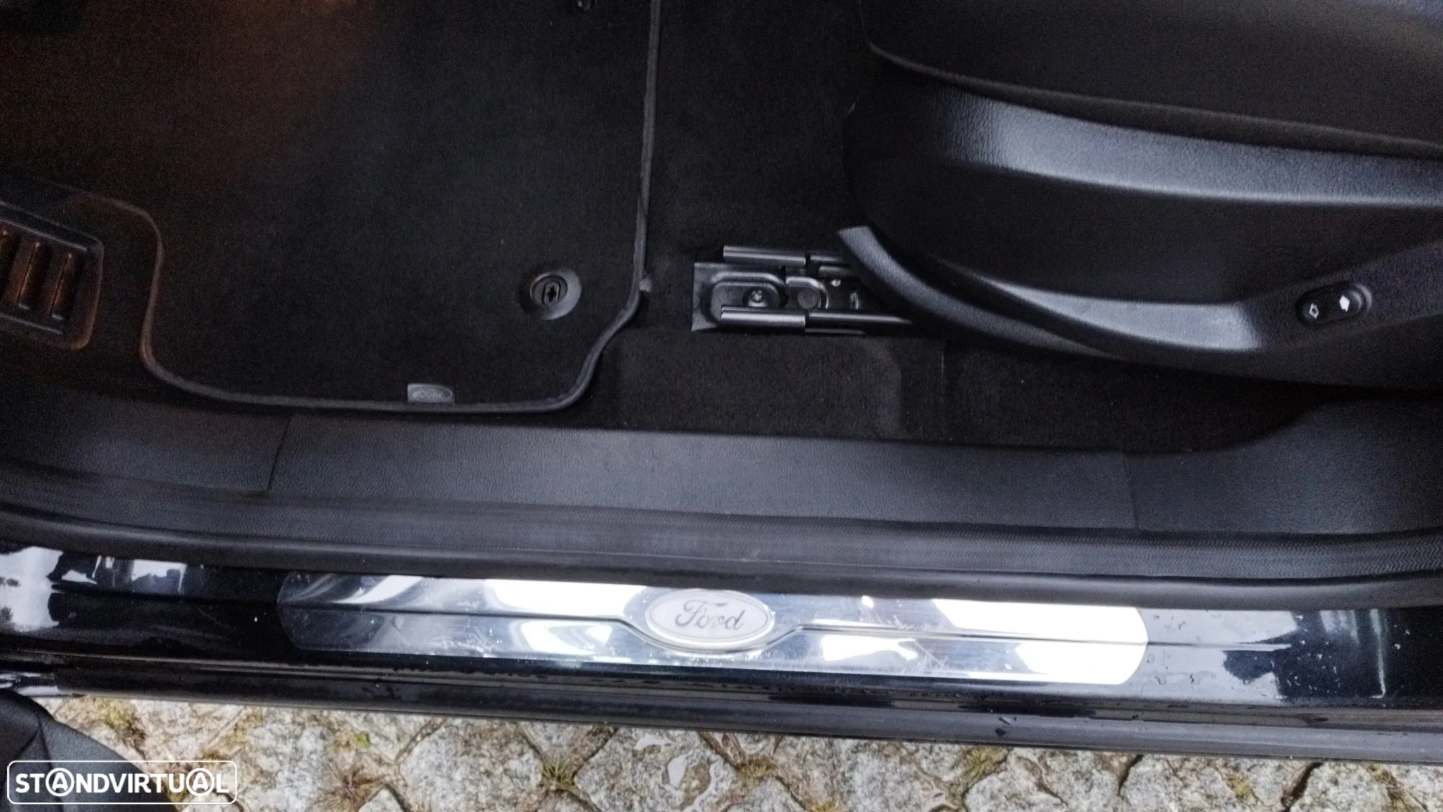 Ford S-Max 2.0 TDCi Titanium 7L 139g - 7