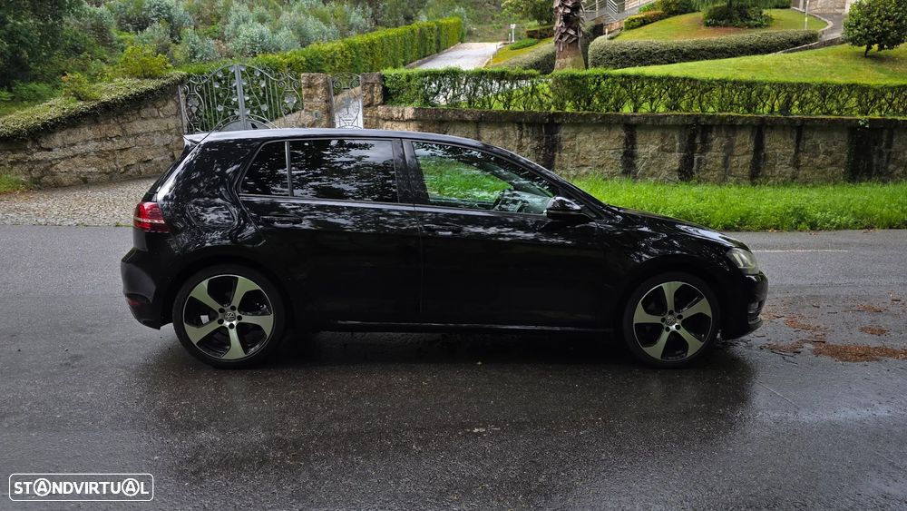 VW Golf 1.6 TDi R-Line - 2