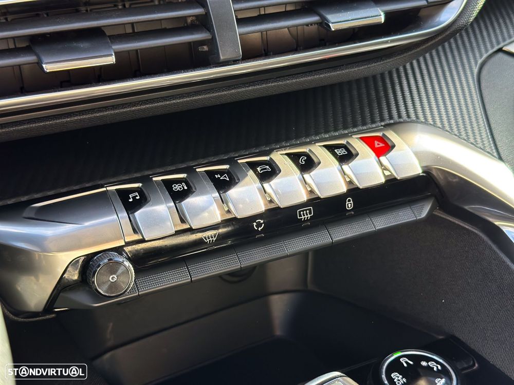 Peugeot 3008 1.5 BlueHDi Allure EAT8 - 19