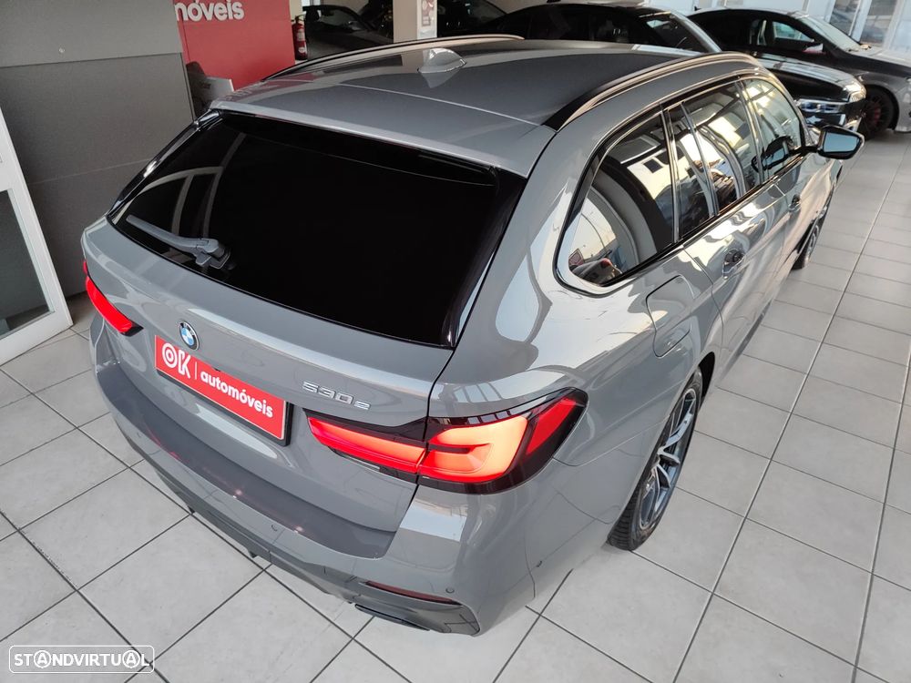 BMW 530 e Pack Desportivo M - 12