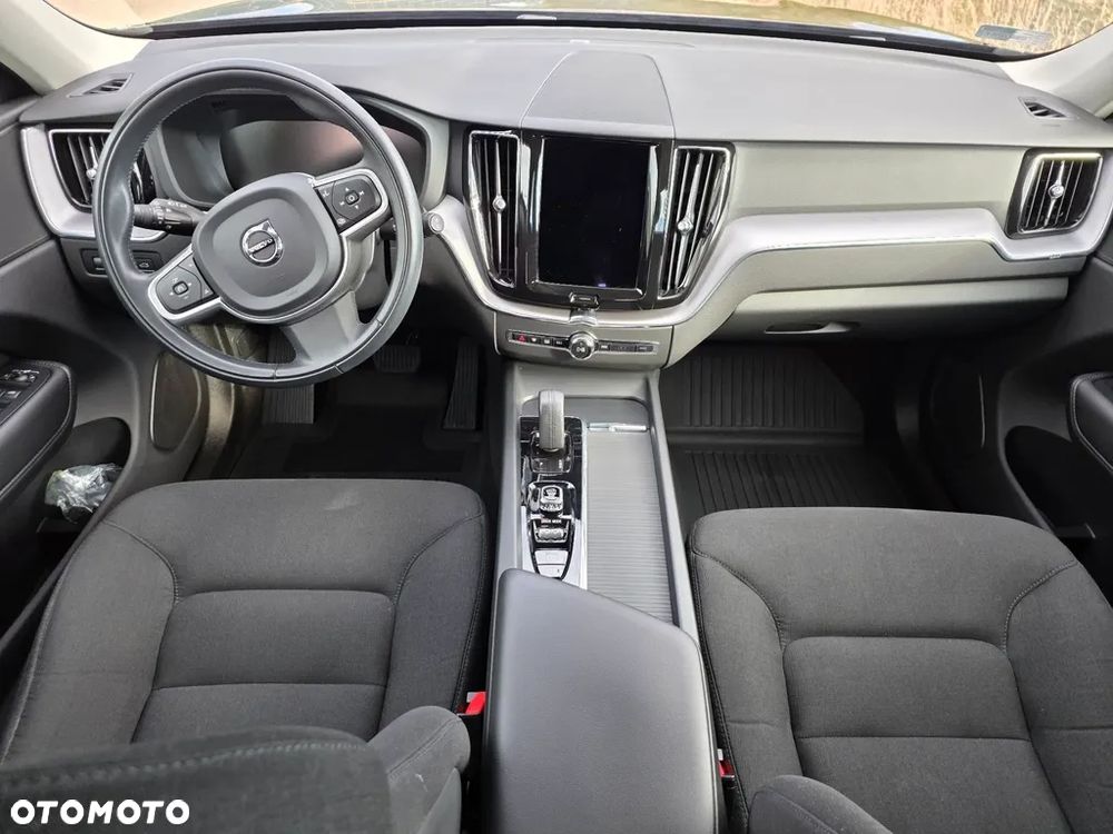 Volvo XC 60 B4 D AWD Momentum Pro - 10