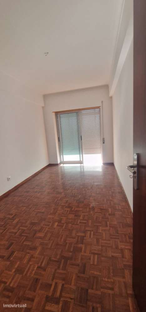 Apartamento T3 Almada - Grande imagem: 4/16