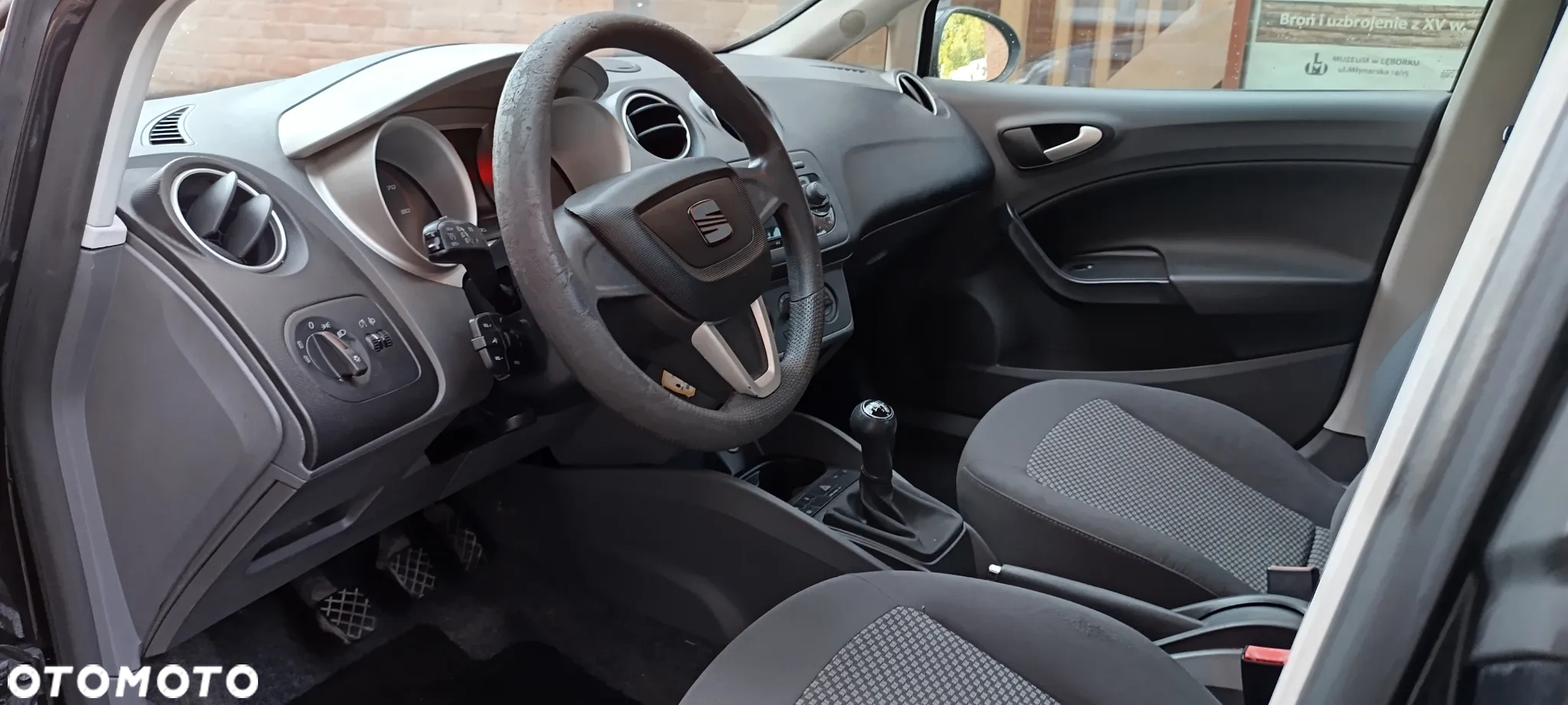 Seat Ibiza 1.4 16V Style - 25