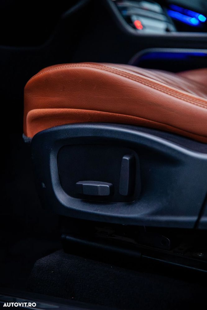 Jaguar F-Pace 30d AWD Prestige - 19