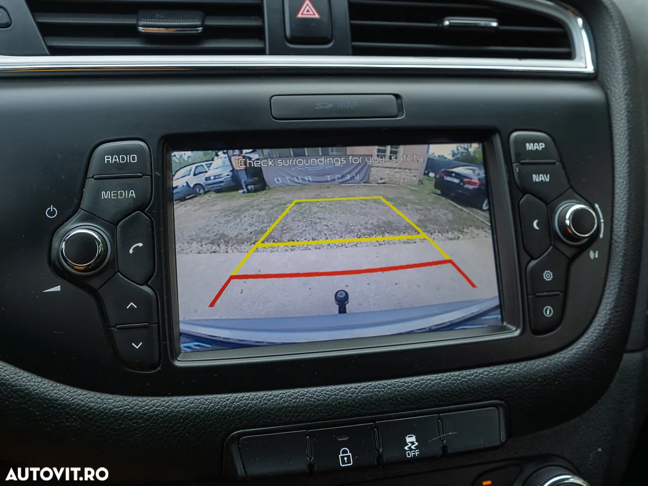 Kia Ceed - 13