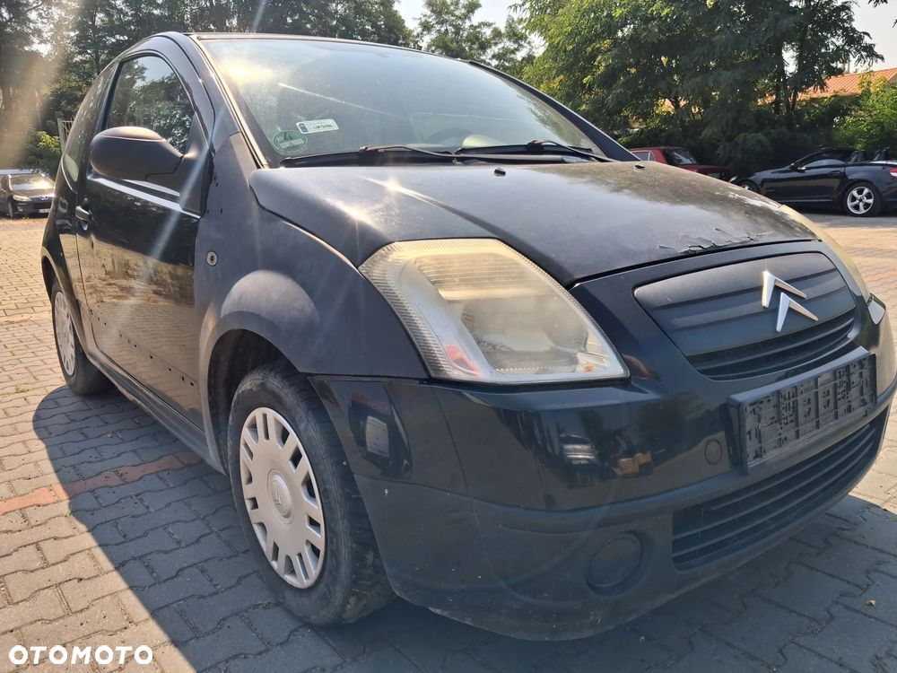 Citroen C2 silnik 1.1 60KM HFX skrzynia biegów sprzęgło drzwi klapa błotnik zderzak błotnik maska lusterko lakier EXYB czarny lewarek wybierak stacyjka sterownik moduł wiązka zbiorniczek alternator rozrusznik maglownica przepływomierz wąż przewód obudowa osłona atrapa podszybie mechanizm silniczek głośnik radio konsola wyświetlacz zegary moduł komfortu szyba mcperson amortyzator sprężyna sanki wahacz tłumik wydech kolektor zacisk hamulcowy pompa pompka ABS półoś podsufitka przysłonka lampa fotele panel sterowania klimatyzacji wykładzina kierownica manetki zwijak Air bag schowek konsola zamek klamka wspomaganie boczek pas przedni chłodnica NA CZĘŚCI wszystkie części - 9
