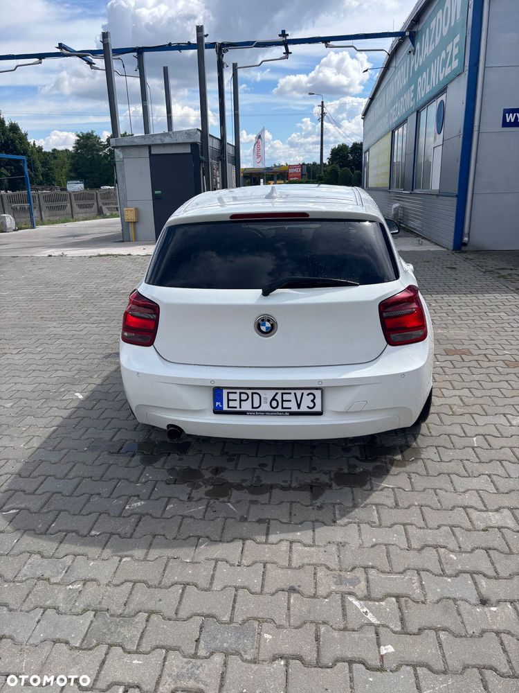 BMW Seria 1 120d Sport Line - 6