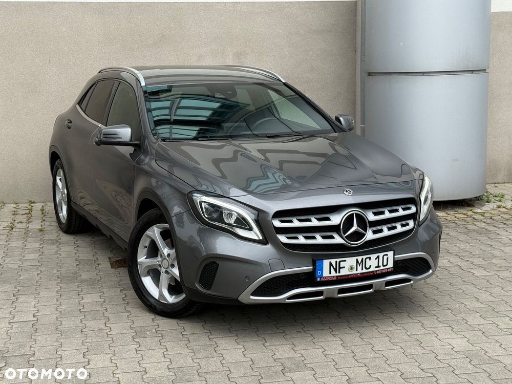 Mercedes-Benz GLA 180 7G-DCT Peak Edition - 3