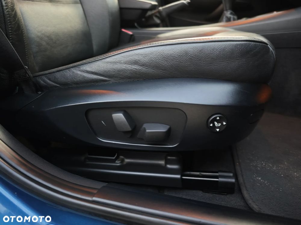 BMW X1 sDrive18i - 14