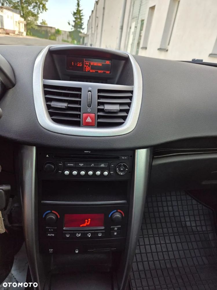 Peugeot 207 1.6 Premium - 17