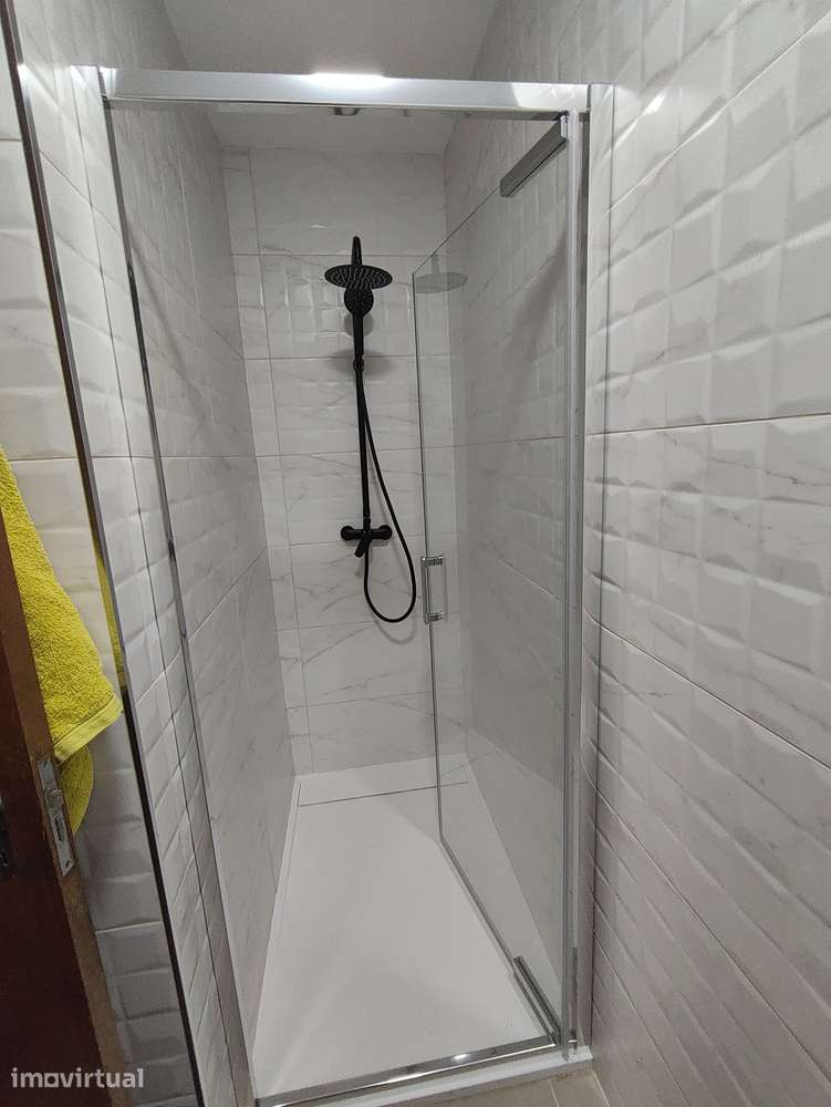 Alugo quarto individual - Grande imagem: 5/6