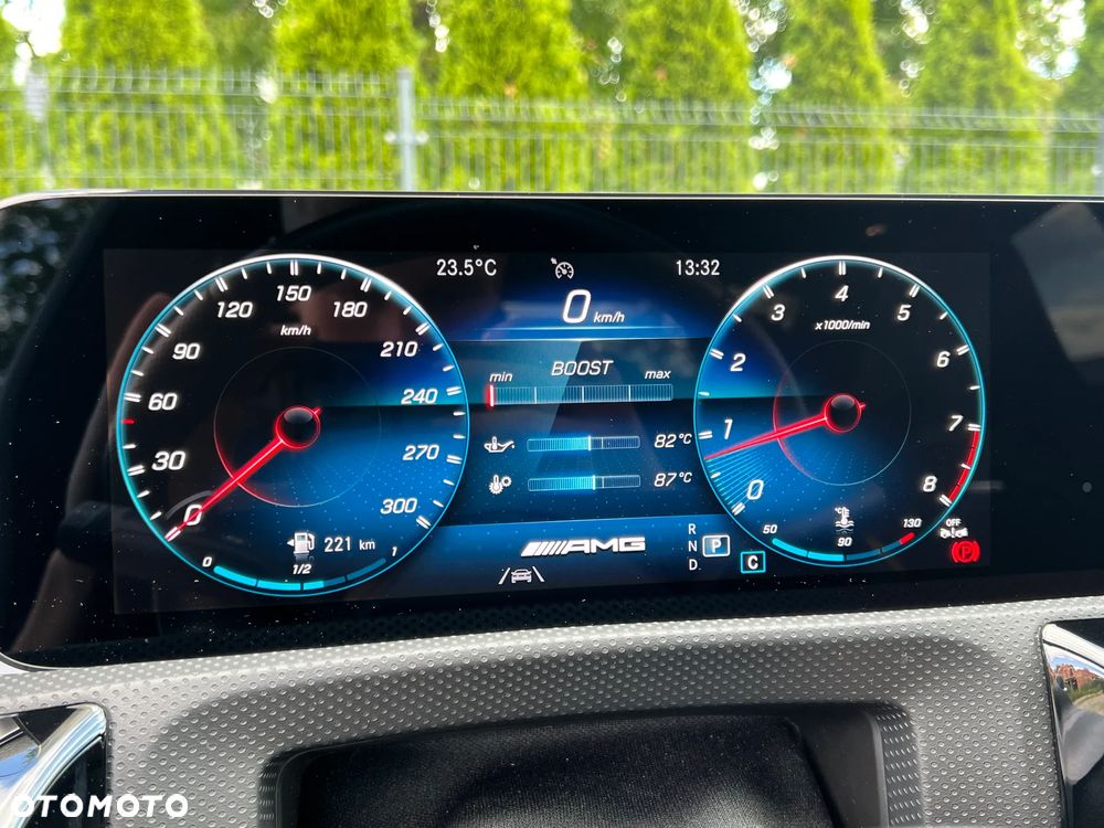 Mercedes-Benz CLA AMG 45 S 4-Matic+ 8G-DCT - 24