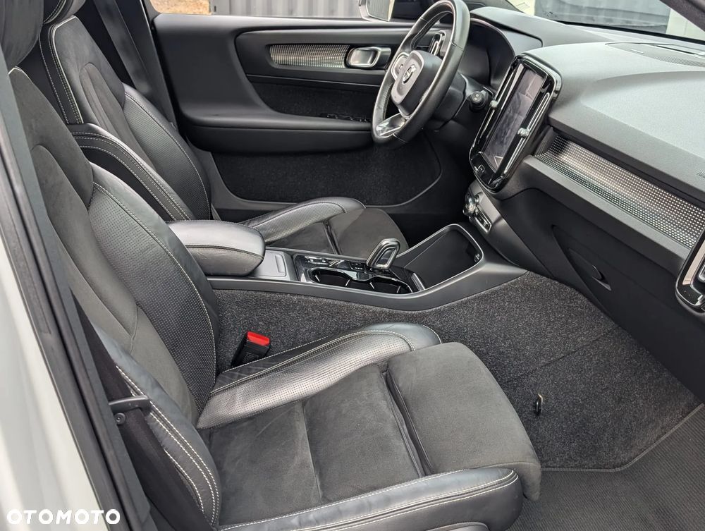 Volvo XC 40 T5 AWD R-Design - 18