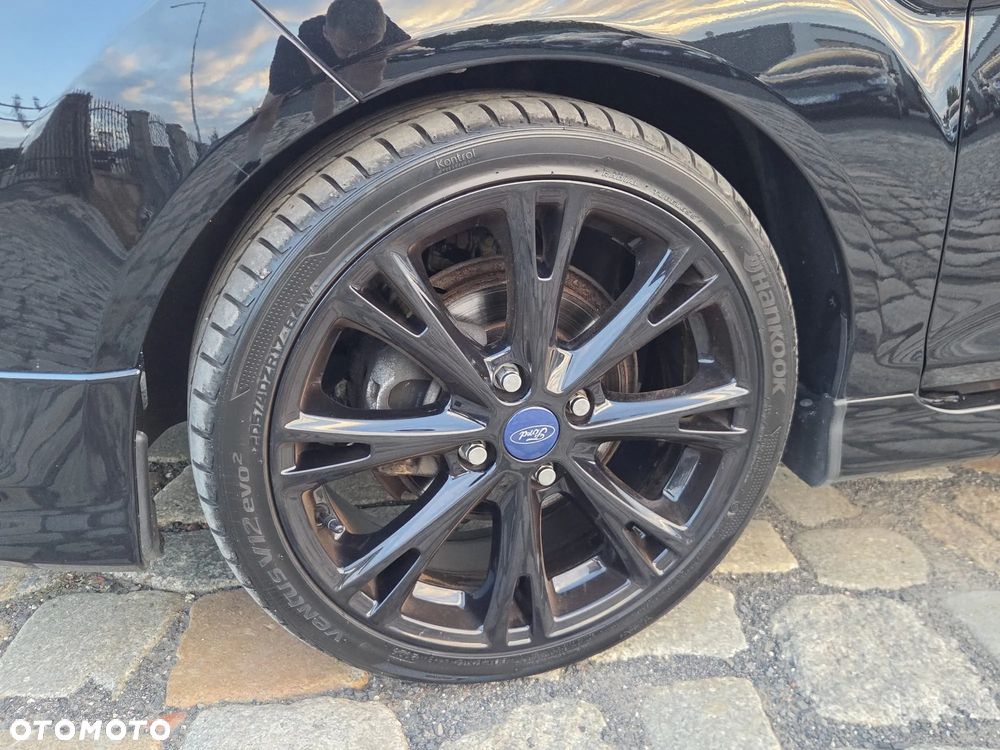 Ford Fiesta 1.0 EcoBoost S&S ST-LINE Black - 17