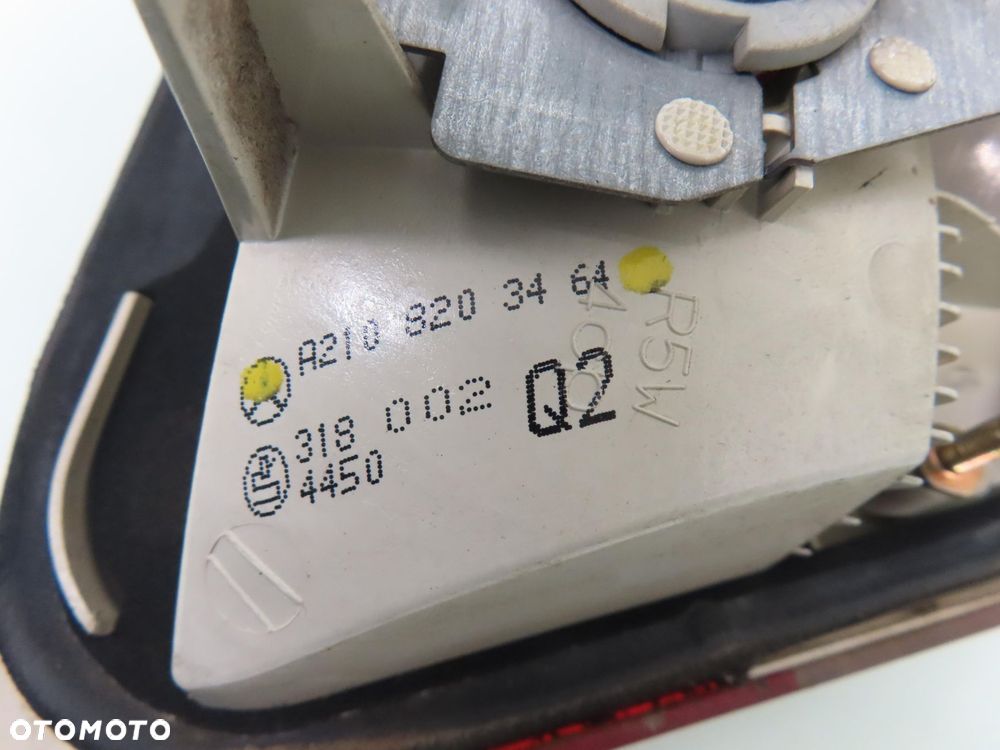 LAMPA PRAWA TYLNA MERCEDES W210 LIFT SEDAN  A2108203464 - 5