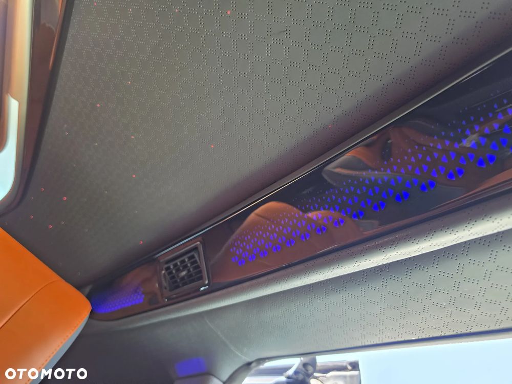 Mercedes-Benz Klasa V 300 extralang 9G-TRONIC Special Edition Avantgarde - 19