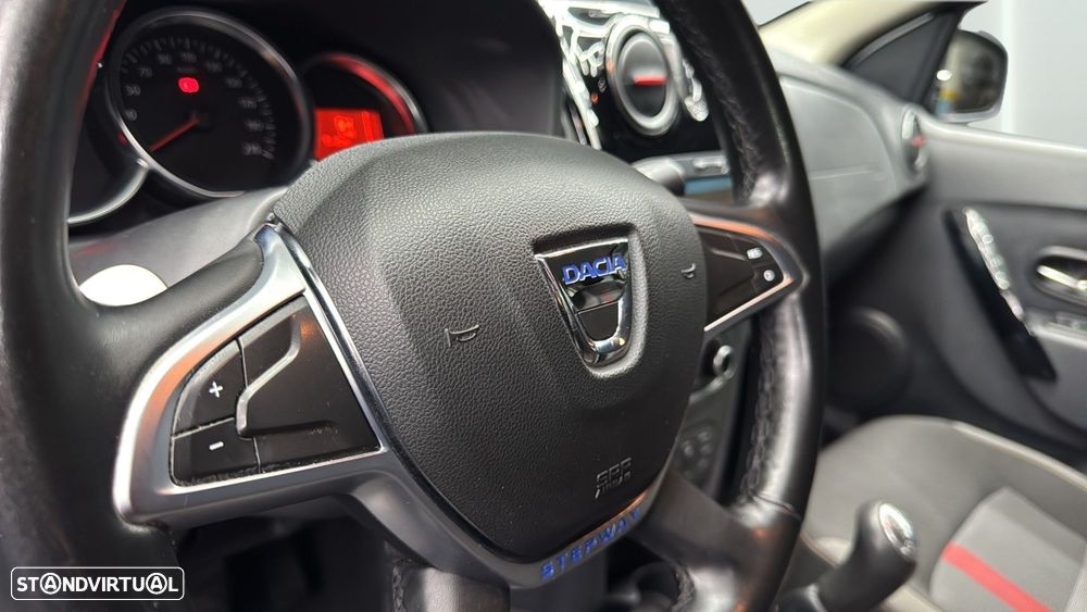 Dacia Sandero 0.9 TCe Stepway - 12