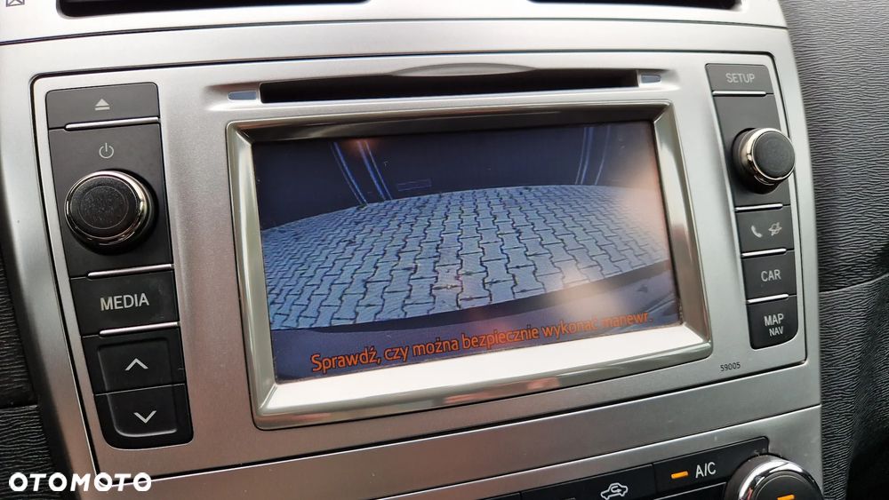 Toyota Avensis 2.0 D-4D Premium - 33