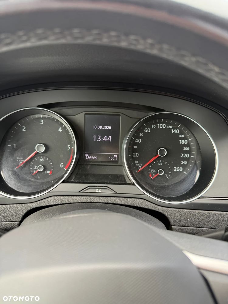 Volkswagen Passat 2.0 TDI EVO Business DSG - 6