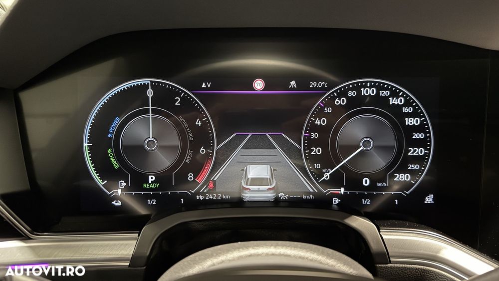 Volkswagen Touareg 3.0 V6 e-Hybrid 4Motion Aut. Elegance - 28