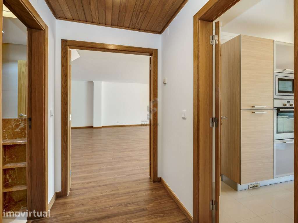 Excepcional T3 Duplex com vista para o rio Tejo - Grande imagem: 5/37