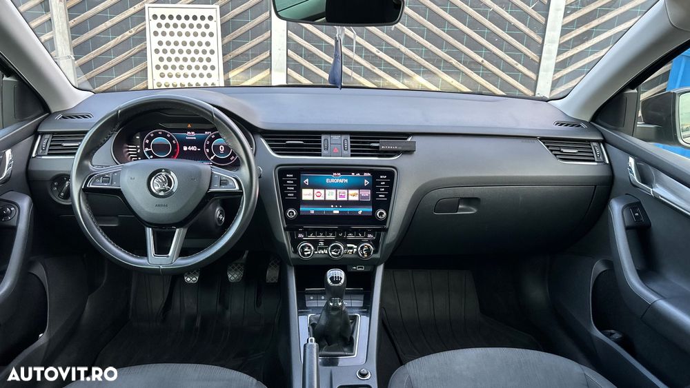 Skoda Octavia - 11
