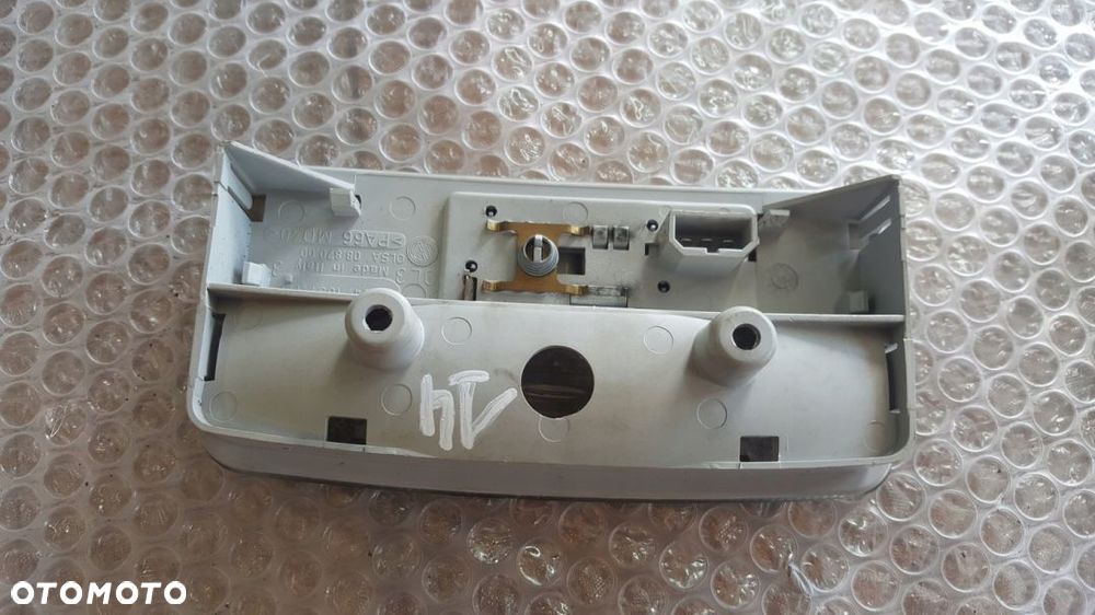 LAMPKA KABINY AUDI A3 8L LIFT 9L0947111D - 3