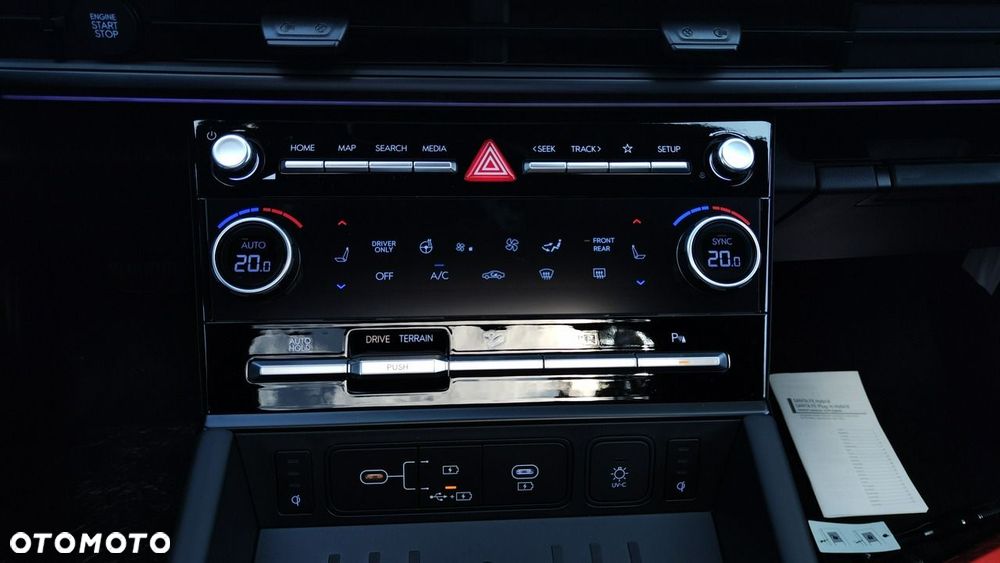 Hyundai Santa Fe 1.6 T-GDI HEV Calligraphy 4WD 6os - 28