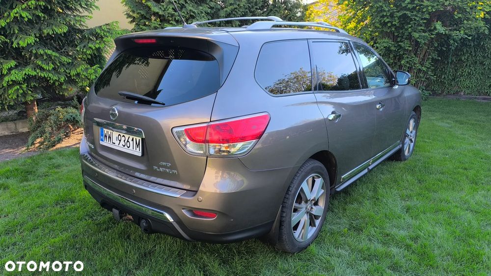 Nissan Pathfinder - 4