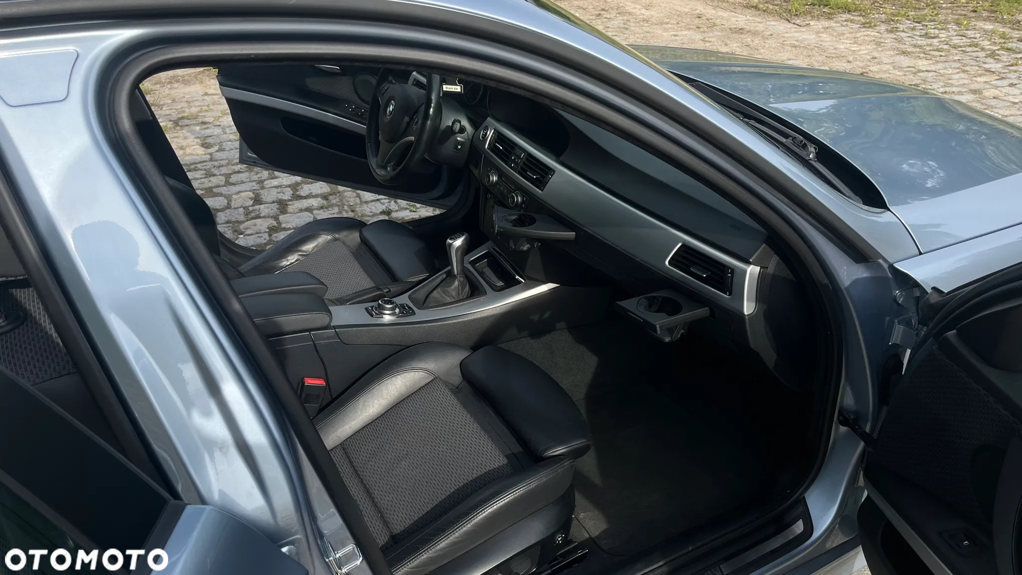BMW Seria 3 320i - 11