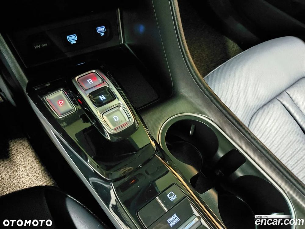 Hyundai Sonata - 14