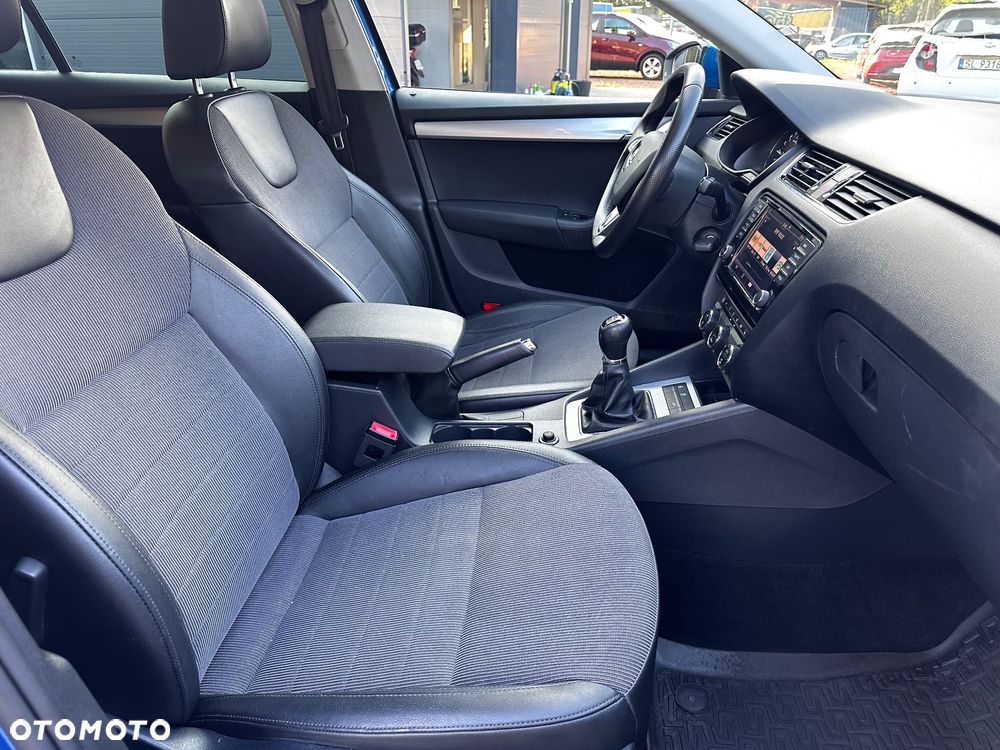 Skoda Octavia 2.0 TDI Premium Edition - 24
