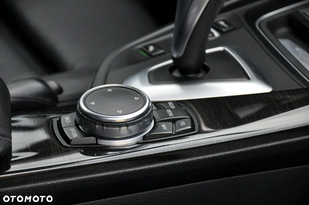 BMW Seria 3 - 35