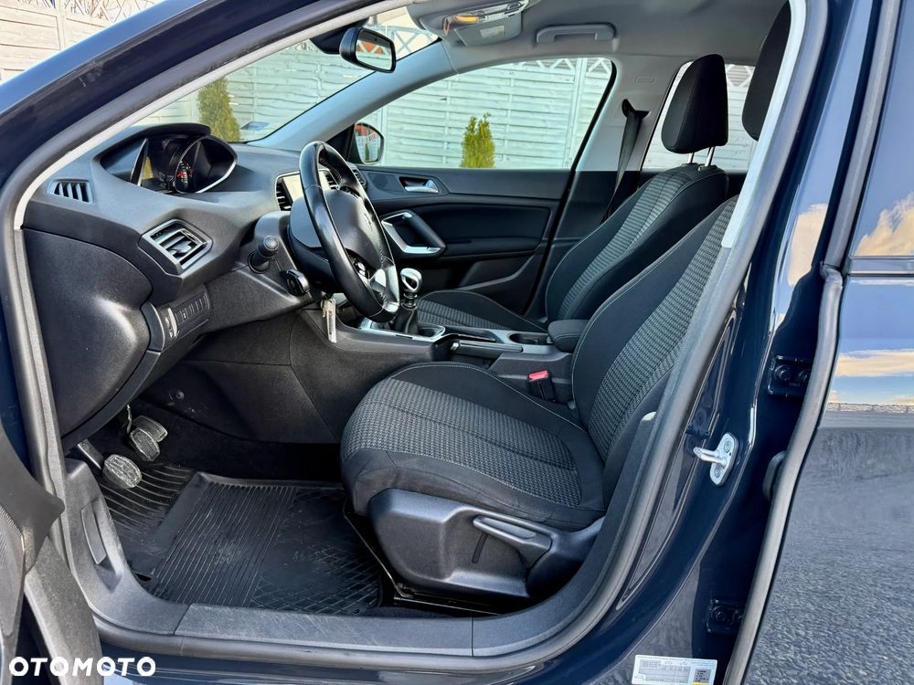 Peugeot 308 1.2 PureTech GPF Active S&S - 8