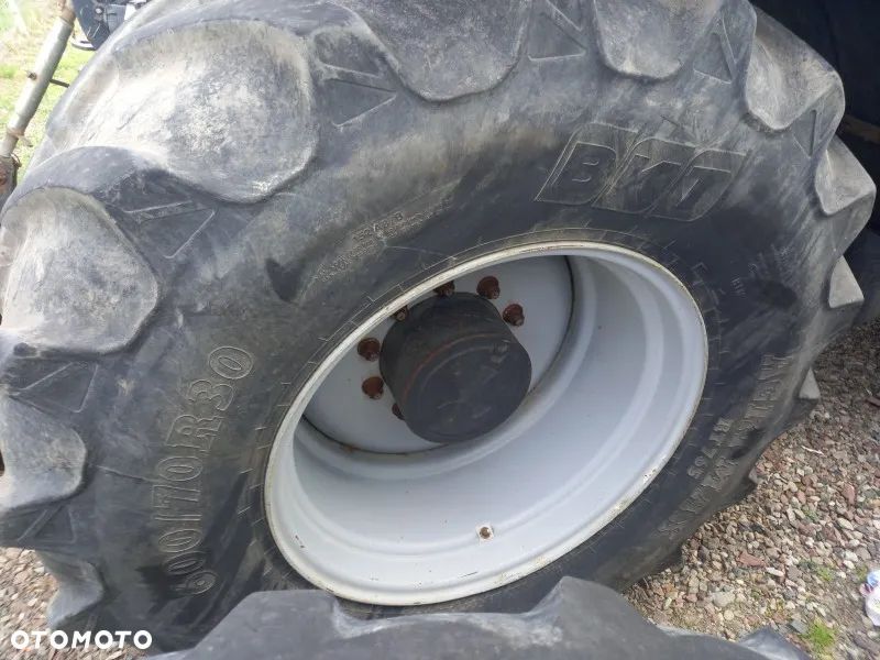 Felga przód 20x30 opona 600/70R30 Deutz Fahr Agrotron 180.7 - 5