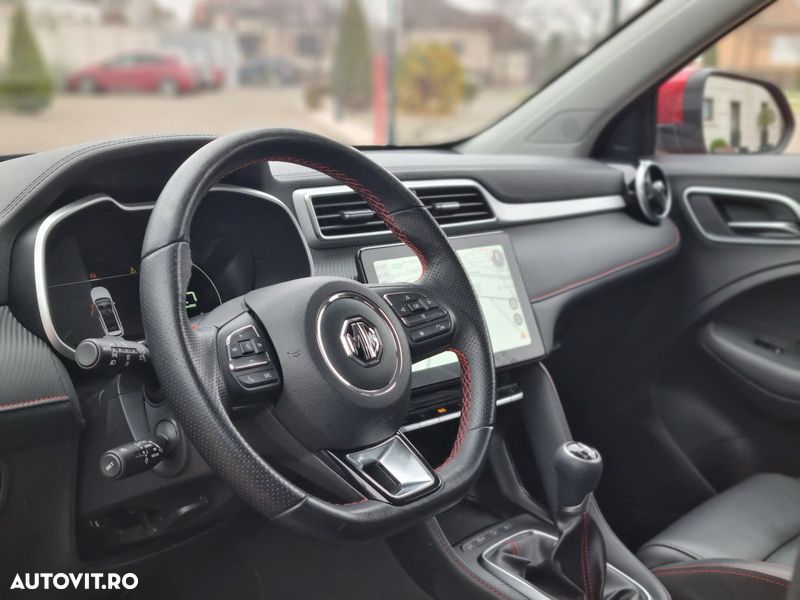 MG ZS ICE 1.5 VTI-tech Luxury - 11