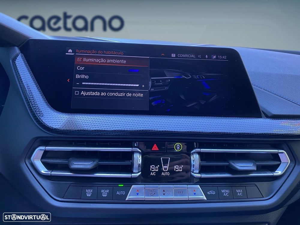 BMW 118 i Pack Desportivo M Auto - 11