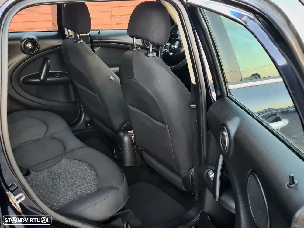 MINI Countryman Cooper D - 16