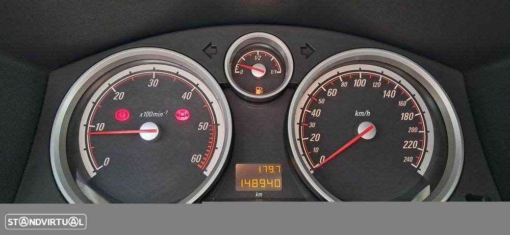 Opel Astra  H Sport Van 1.3 Cdti - 6