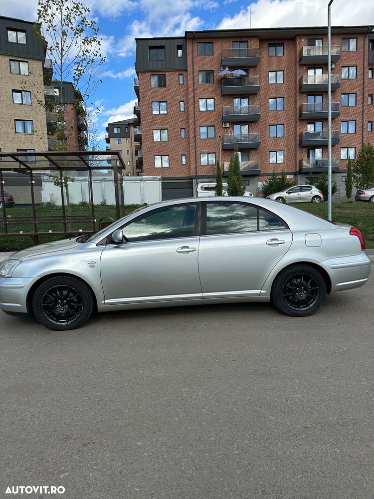 Toyota Avensis 2.0 D-4D - 3