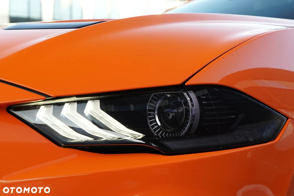 Ford Mustang 5.0 V8 GT - 6